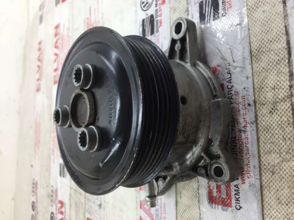 03F121004B | Devirdaim Su Pompası | VW Golf, Polo - Seat Altea, Ibiza - Skoda Fabia, Octavia VAG
