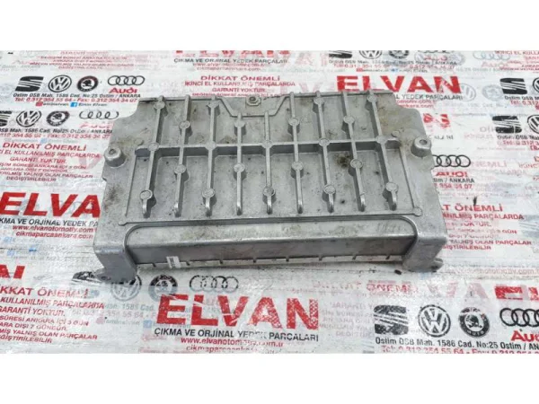 8T0035462 | Multimedya Beyni | Audi A4, A5 VAG