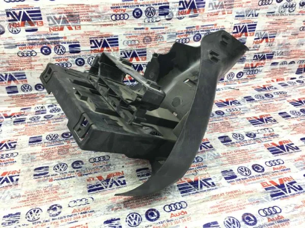 5Q1941395 | Konfor Beyni Tutucu Braketi | VW E-Golf, Golf, Passat - Audi A3, RS 3 - Seat Leon VAG