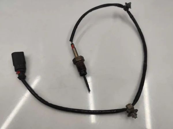 03L906088AQ | Egzoz Gazı Sıcaklık Sensörü | Audi A4, A5, Q5 VAG