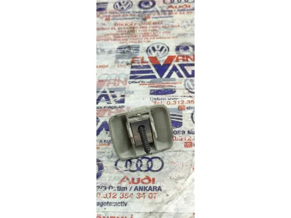 1K0857561B | Güneşlik Tutucu Klipsi | VW CC, Golf, Jetta, Passat, Scirocco, Tiguan VAG