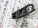 2H0867469Q | VW Amarok Sol Ön Cam Düğme Çerçevesi - 1