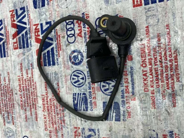 01M927321B | Otomatik Şanzıman Hız Sensörü | VW Bora, Golf, Jetta, New Beetle - Audi A3 - Seat Leon VAG