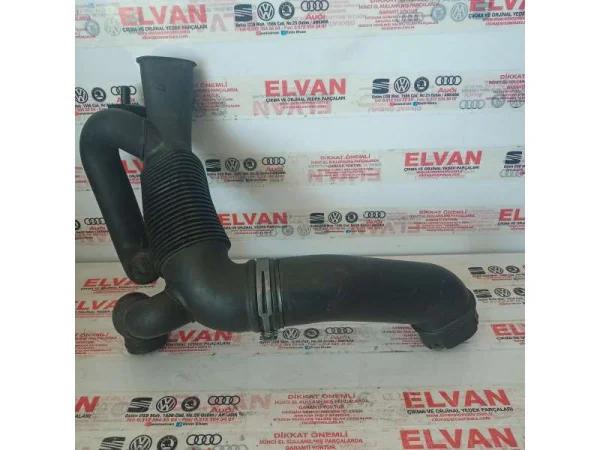 6E0129638 | VW Polo Hava Emiş Borusu VAG