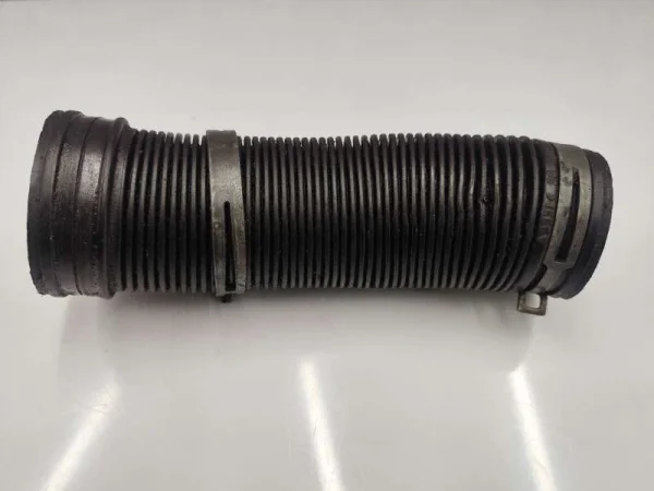 074129627K | VW Transporter Hava Filtre Hortumu VAG