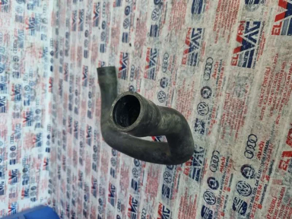 1K0122101DE | Radyatör Üst Su Flanşı | VW Jetta - Seat Altea, Leon, Toledo VAG