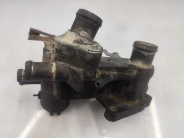 032121111D | Komple Termostat Yuvası | VW Golf, Polo VAG