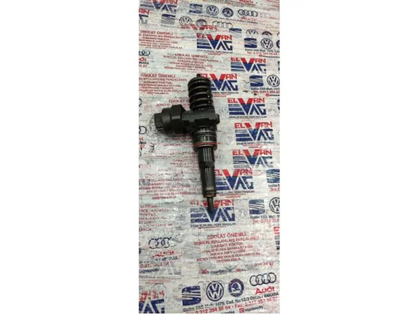038130073F | Enjektör | VW Golf, Jetta, Passat, Polo - Audi A4, A6 VAG