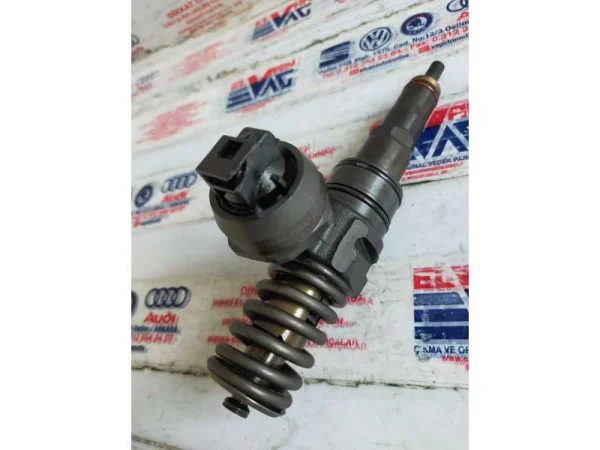 038130073AL | Enjektör | VW Bora, Golf, Jetta - Audi A3 - Seat Ibiza, Leon VAG