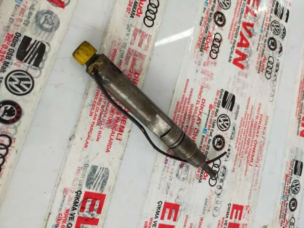 046130202A | Audi 100 Serisi Enjektör Takımı VAG