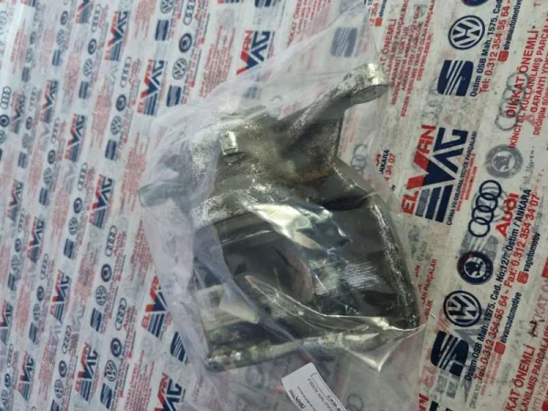 8V0615123 | Ön Sol Kaliper | VW Caddy, E-Golf, Golf - Audi A3 - Seat Leon VAG