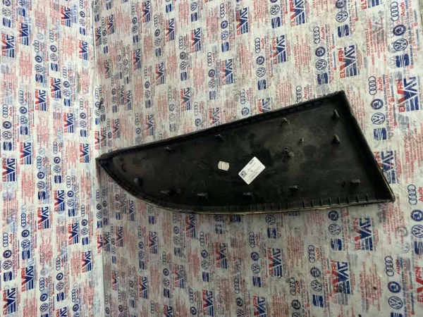 1P0867114 | Seat Leon Sağ Ön Kapı İç Döşemesi VAG