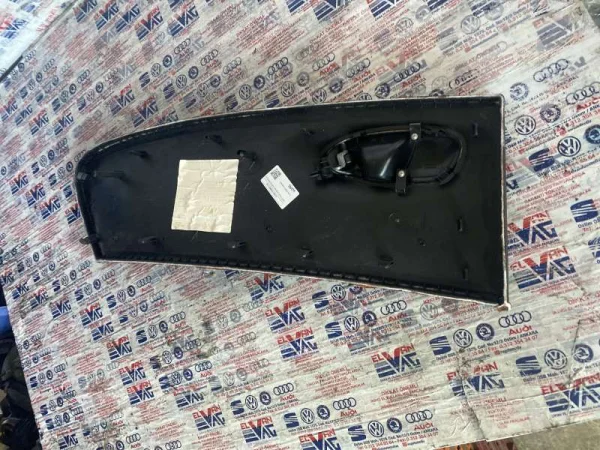 1P0867116 | Seat Leon Arka Sağ Kapı Döşemesi VAG