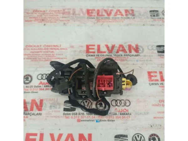 1J0937545C | Röle Soketi | VW Bora, Caddy, Golf - Audi A3, TT - Seat Leon VAG