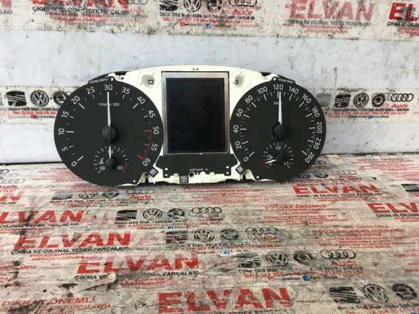 5E0920870D | Skoda Octavia Gösterge Paneli VAG