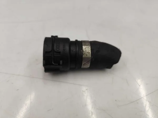4G0122293B | Soğutma Suyu Flanşı VAG