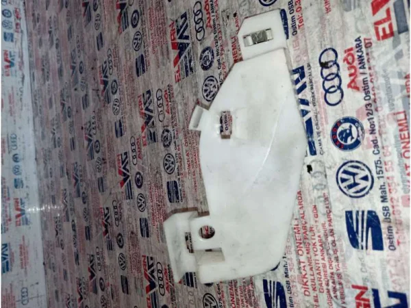 3G5867192B | VW Passat Direk Kaplama Tutucusu VAG
