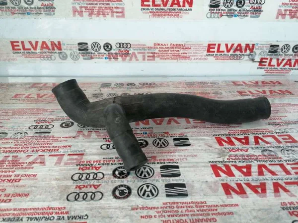 068121053P | Su Pompa Hortumu | VW Golf, Jetta, Passat VAG
