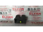 3G5827520 | VW Passat Bagaj Kilit Koruyucusu - 2