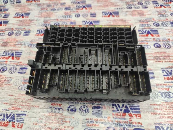 357937039 | Sigorta Kutusu | VW Caddy, Golf, Jetta - Seat Alhambra, Ibiza, Inca VAG