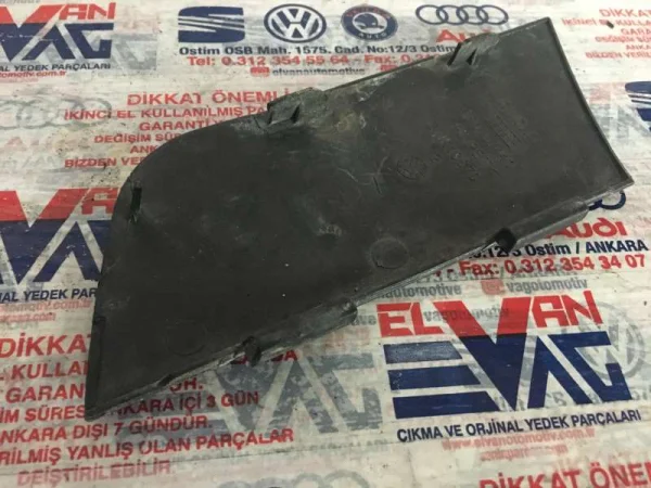 4F0807441 | Audi A6 Ön Tampon Çeki Demir Kapağı VAG