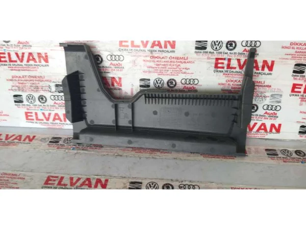 5NN867461 | Bagaj Yan Kapağı | VW Tiguan - Seat Tarraco VAG