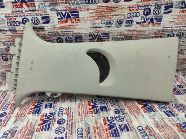 5F4867243B | Seat Leon Orta Sol Direk Kaplaması VAG