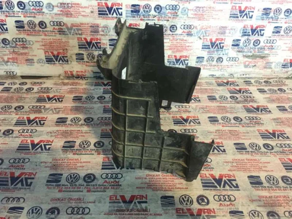 1K0915336B | Sağ Akü Üst Kapağı | VW Eos, Golf, Jetta, Passat - Audi A3 VAG