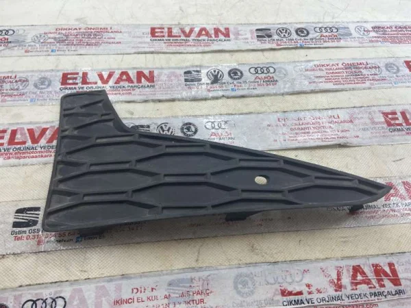 5F0853666B | Seat Leon Sağ Sis Far Izgarası VAG