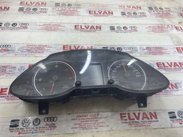 8R0920930D | Audi Q5 Gösterge Paneli VAG