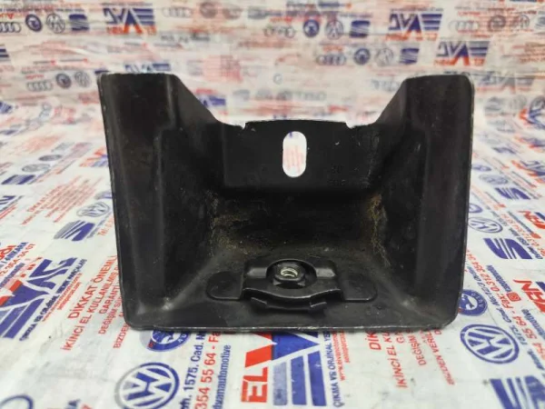 7H0805731 | VW Transporter Egzoz Civatası VAG