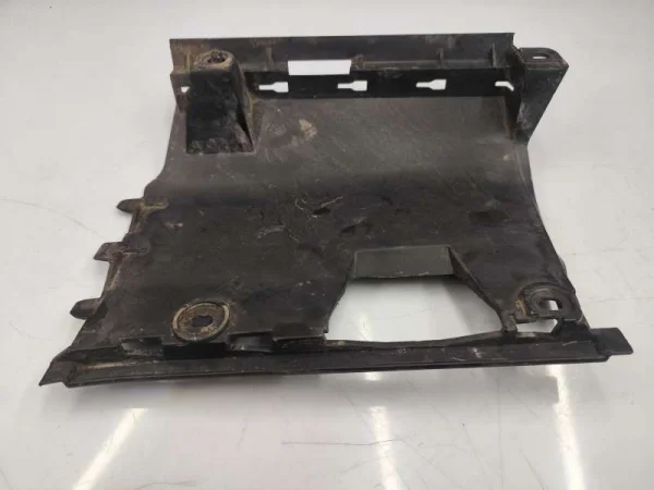 7H0807130A | VW Transporter Arka Sağ Stop Alt Braketi VAG