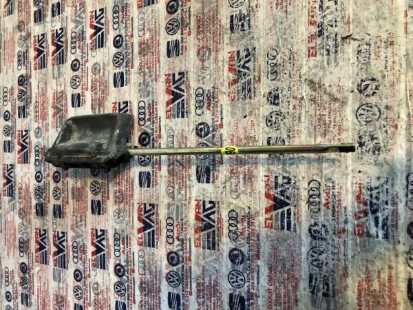 7H0843641A | Sol Sürgülü Kapı İç Açma Kolu | VW Caddy, Transporter VAG