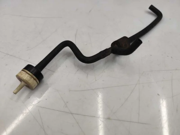 046905291A | EGR Geri Dönüş Valfi | VW Bora, Caddy - Audi 100 Serisi, 80 Serisi - Seat Alhambra, Cordoba VAG
