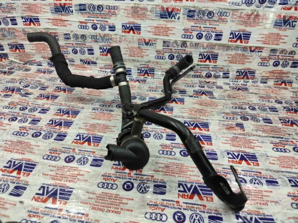 03L122157H | VW Passat Soğutma Suyu Hortumu VAG