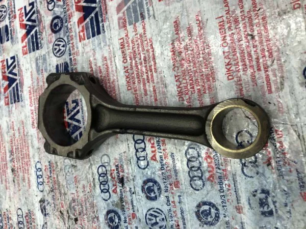 038105401C | Piston Kolu VAG