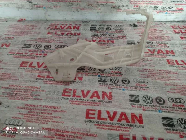 7P0837867A | VW Touareg Kapı Kilit Kapağı VAG