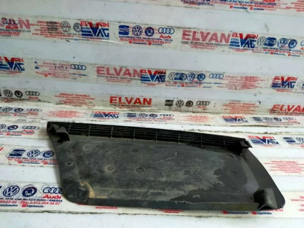 5JA867145A | Sol Bagaj Eşya Gözü Kapağı | Seat Toledo - Skoda Rapid VAG