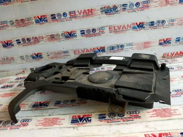 03C103925BB | Üst Motor Kapağı | VW Golf, Jetta, Touran VAG