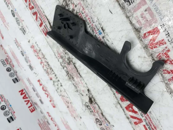 3G0886295 | VW Passat Koruma Kapağı VAG