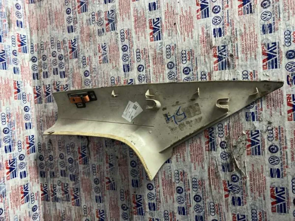 3B5868581N | VW Passat Sol Arka Direk Kaplaması VAG