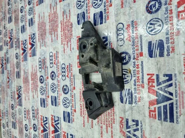 5C6807183 | VW Jetta Ön Sol Tampon Braketi VAG