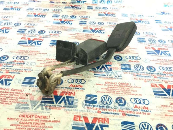 3B0857739 | VW Passat Arka Orta Emniyet Kemeri Tokası VAG