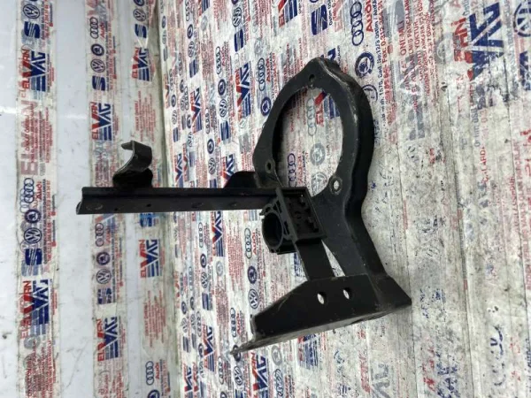 06A131084B | EGR Adaptörü | VW Bora, Golf - Audi A3 - Seat Leon VAG