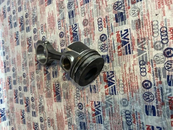 038105401H | Piston Kolu VAG