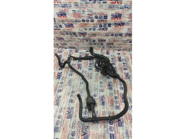 03C103465G | Karter Havalandırma Borusu VAG