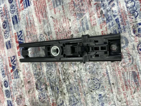 3C8857819A | Emniyet Kemeri Yükseklik Ayar Mekanizması | Skoda Octavia, Rapid, Yeti VAG