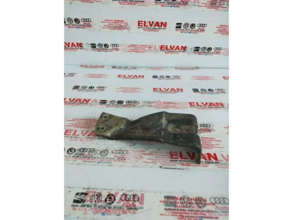 3C0821141 | VW Passat Sol Çamurluk Bağlantı Sacı VAG
