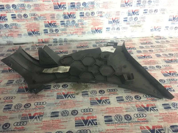 1K8867287 | VW Scirocco Sol Üst C Direği Kaplaması VAG