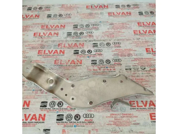 1K1819473H | Kalorifer Kazanı Bağlantı Demiri | VW CC, Eos - Audi A3, Q3 - Seat Alhambra, Altea VAG